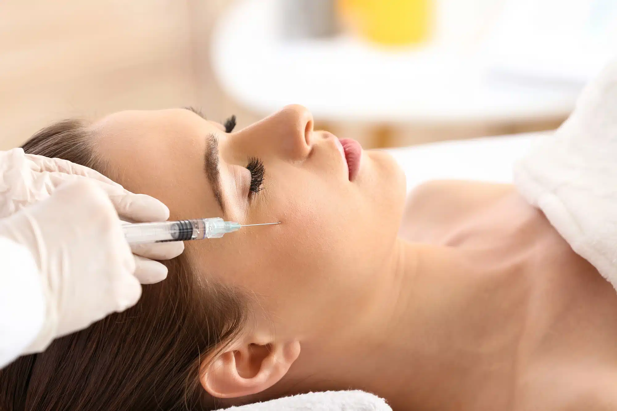 PRX-T33 – Biorevitalisierung ohne Schälung